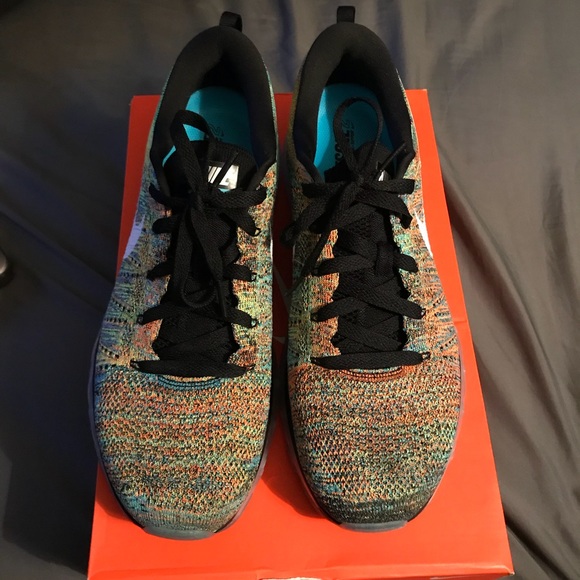 Multicolor Nike Flyknit Max size 10.5 - Picture 2 of 3